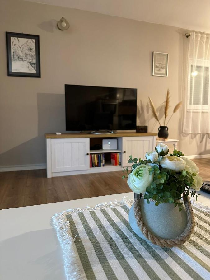 Apartman Lusy Tribalj Buitenkant foto